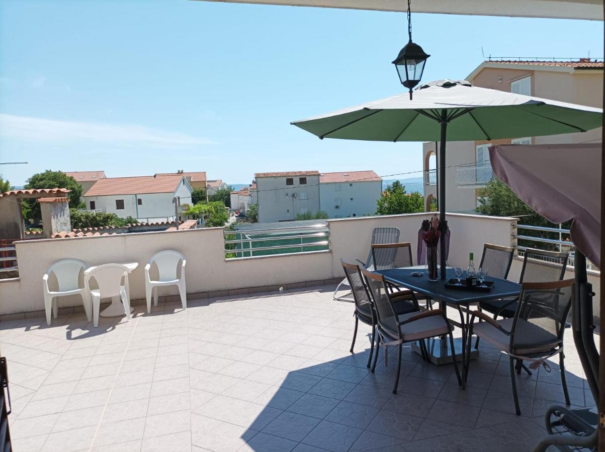 Apartment Josip Подстрана Екстериор снимка