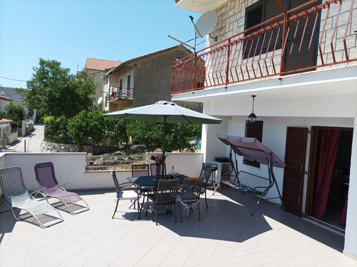 Apartment Josip Подстрана Екстериор снимка