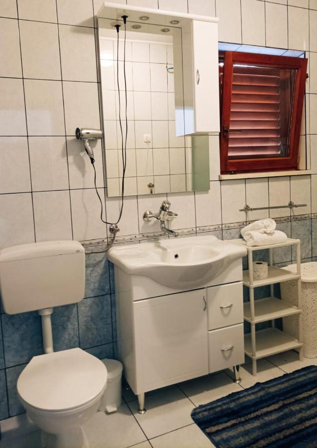 Apartment Josip Подстрана Екстериор снимка