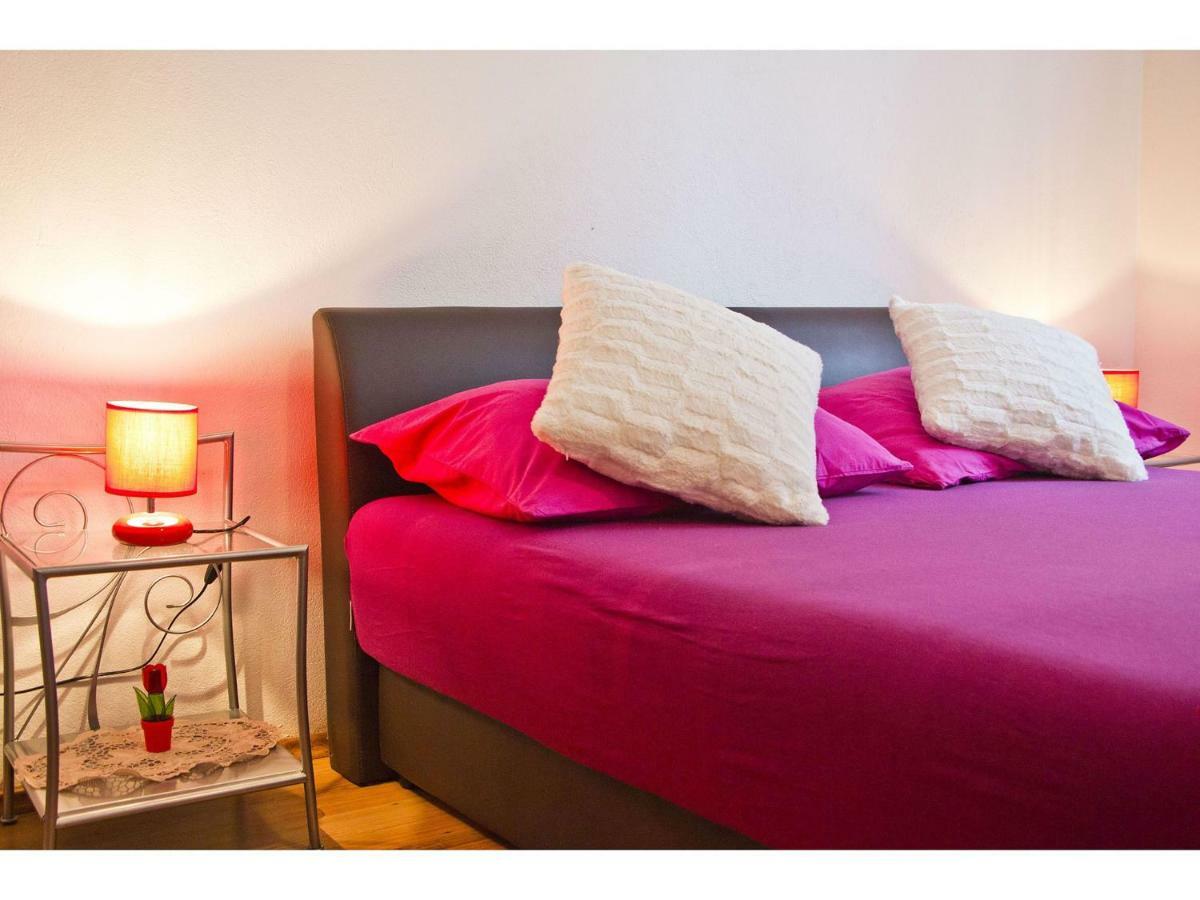 Apartment Josip Подстрана Екстериор снимка