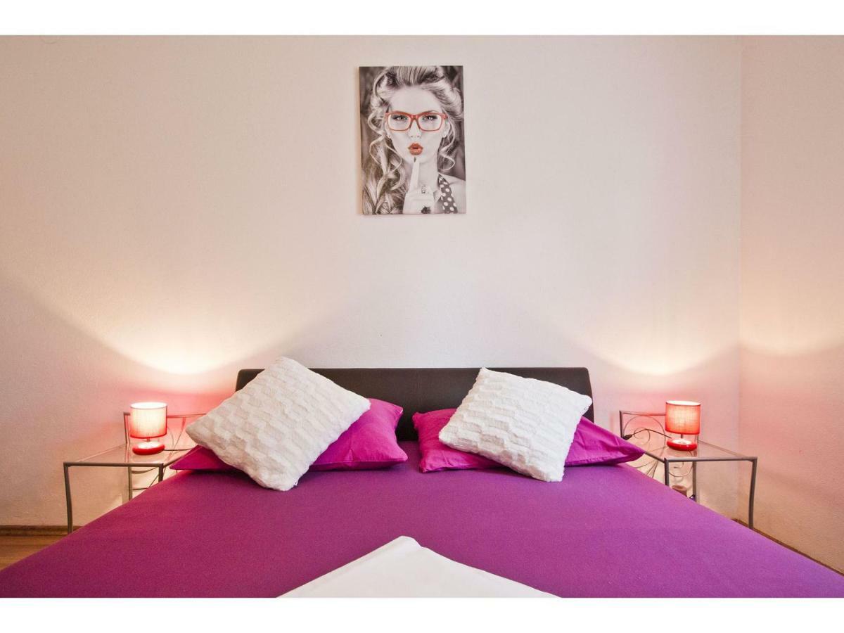Apartment Josip Подстрана Екстериор снимка